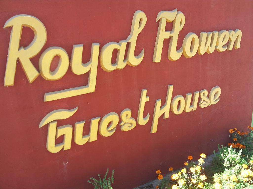 Royal Flower Guest House Pyin Oo Lwin Bagian luar foto